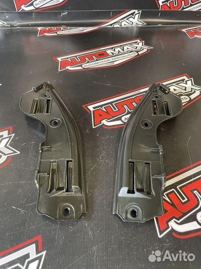 Направляющая заднего бампера Volkswagen Touareg