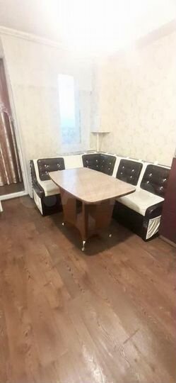 2-к. квартира, 50 м², 8/10 эт.