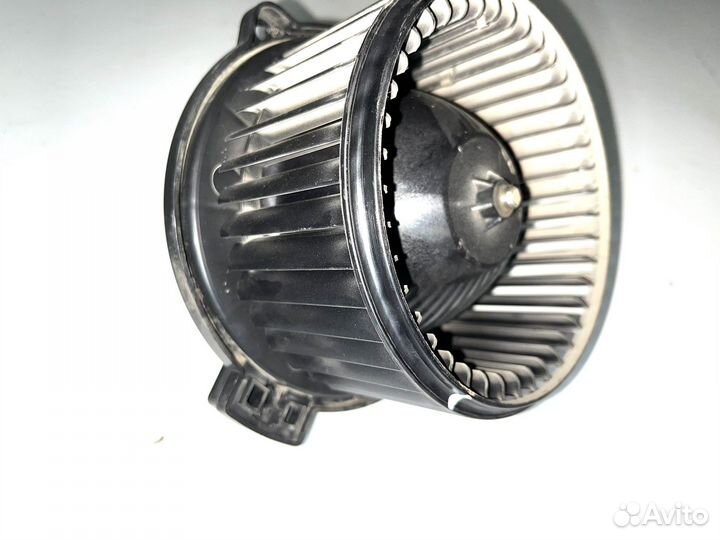 Моторчик печки Lifan Solano