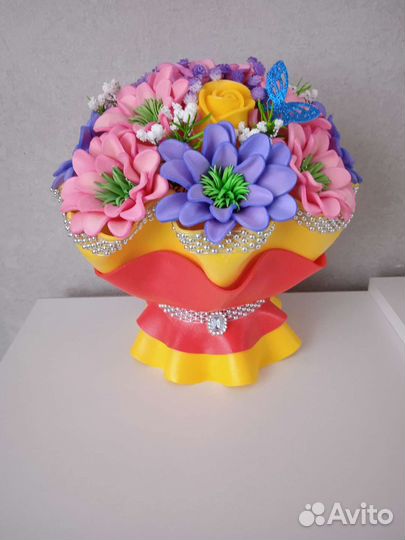 Букет из Роз и Хризантем