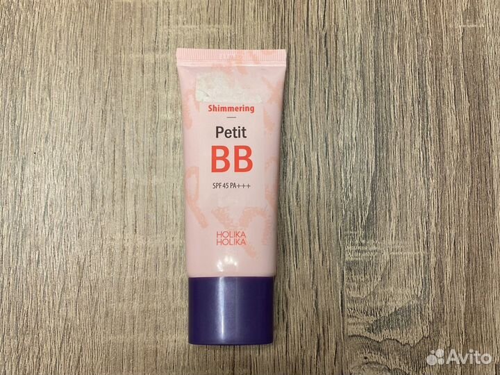 Палетка теней, хайлайтер, тональный крем