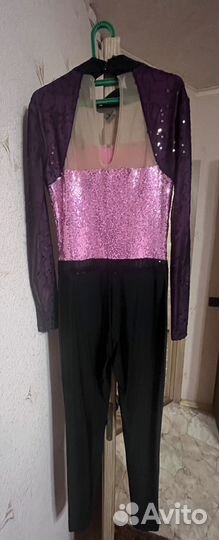 Костюм для выступлений на девочку