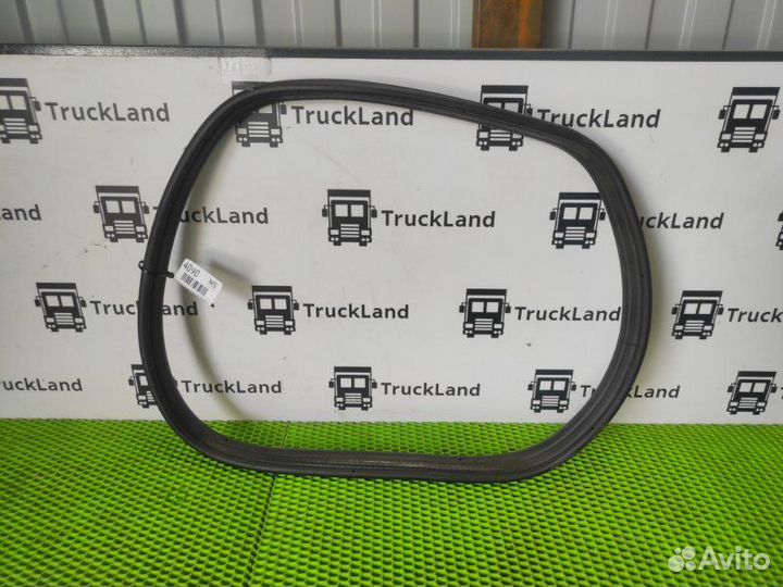 Уплотнитель крышка инструментального ящика Man Tgx