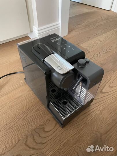 Кофемашина Delonghi Nespresso