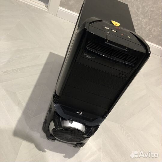Корпус для компьютера ATX
