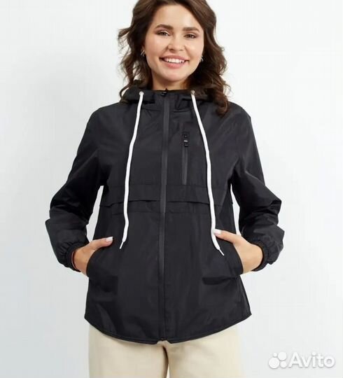 Ветровка женская