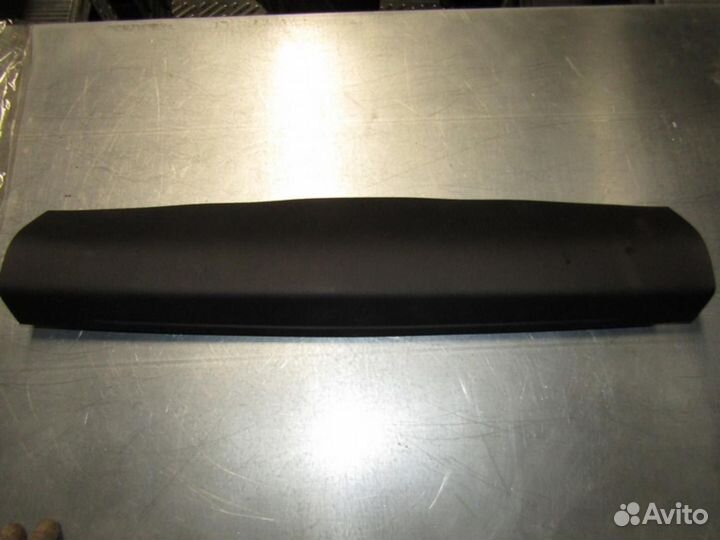 Обшивка двери багажника Outlander (GF) 2012