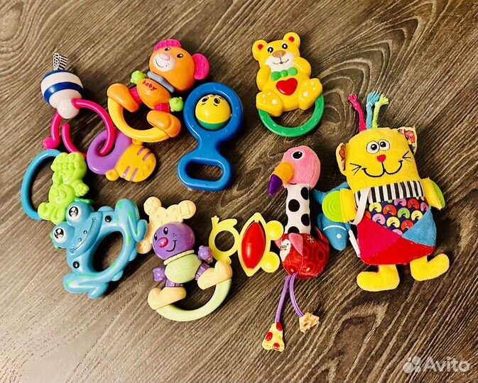 Развивающие игрушки пакетом