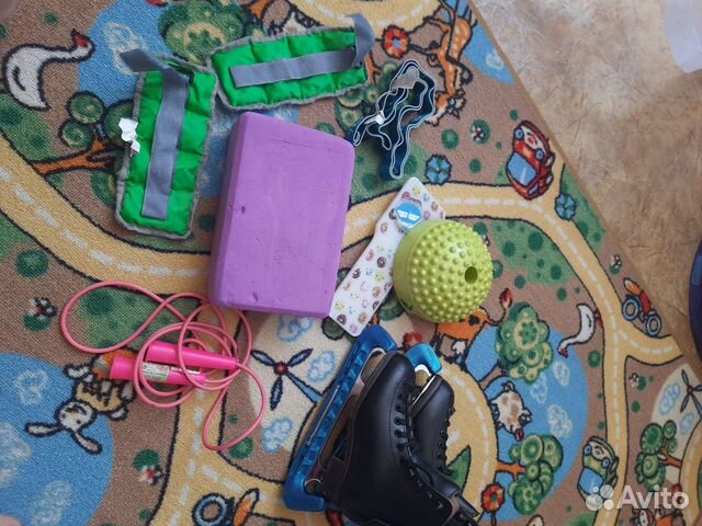 Инвентарь для занятий спортом фигурное катание