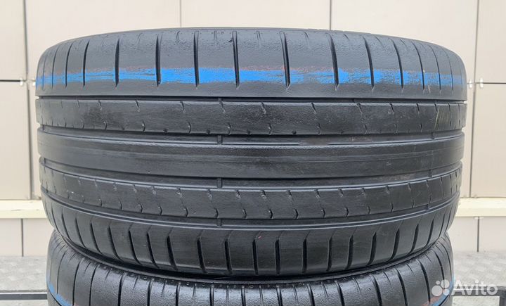 Pirelli P Zero PZ4 285/40 R20