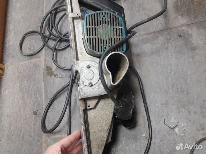 Рубанок makita 1806 B