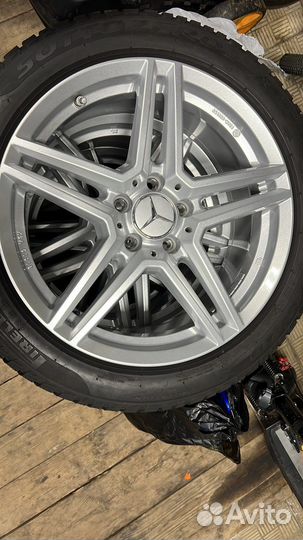 Оригинальные Разноширокие mercedes E klass r18