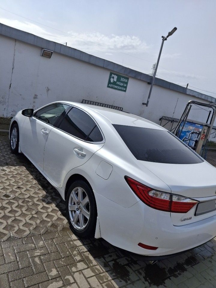 Lexus ES: фото владельца