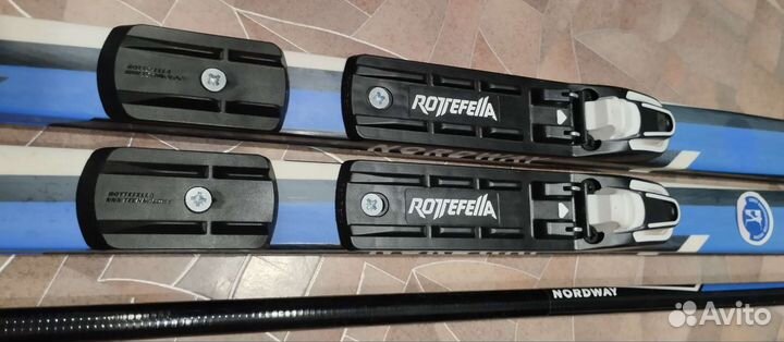 Беговые лыжи