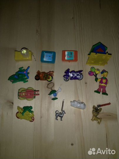 Киндер сюрприз игрушки пакетом