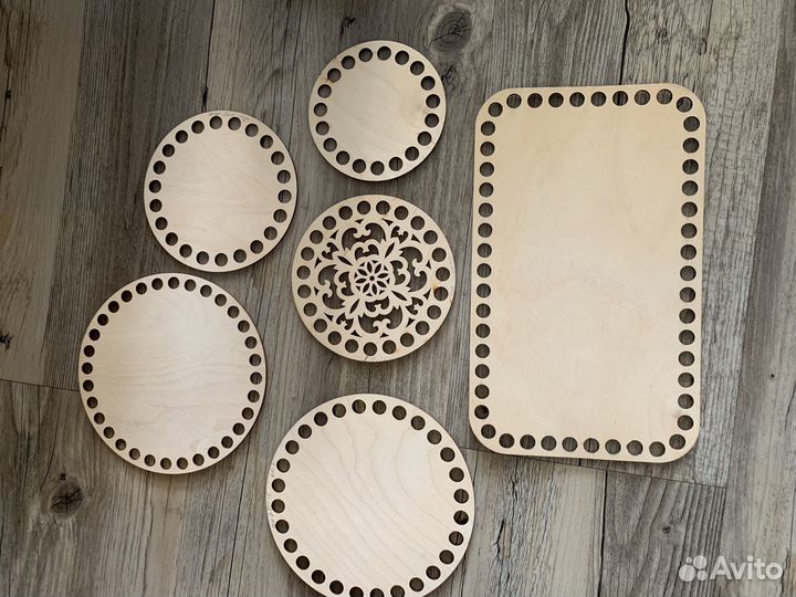 Трикотажная пряжа Мята + деревяные донышки