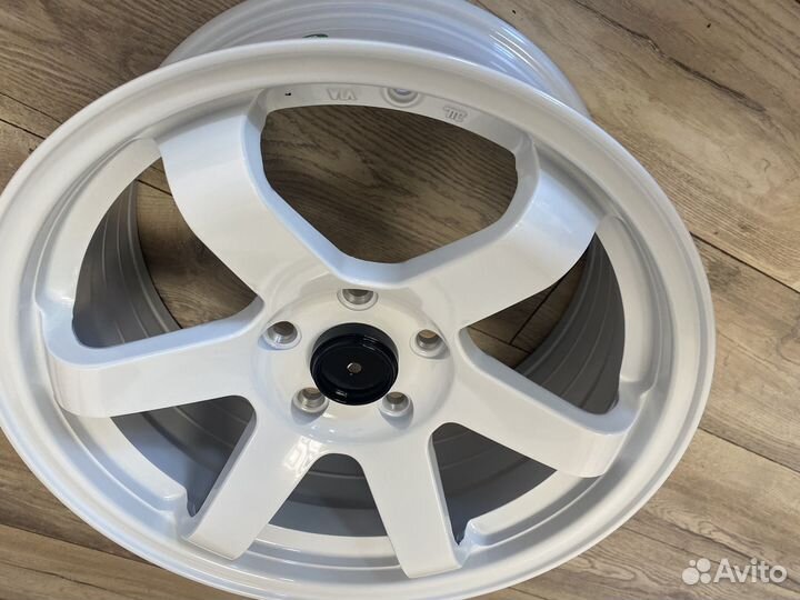 Rays volk te37 r17