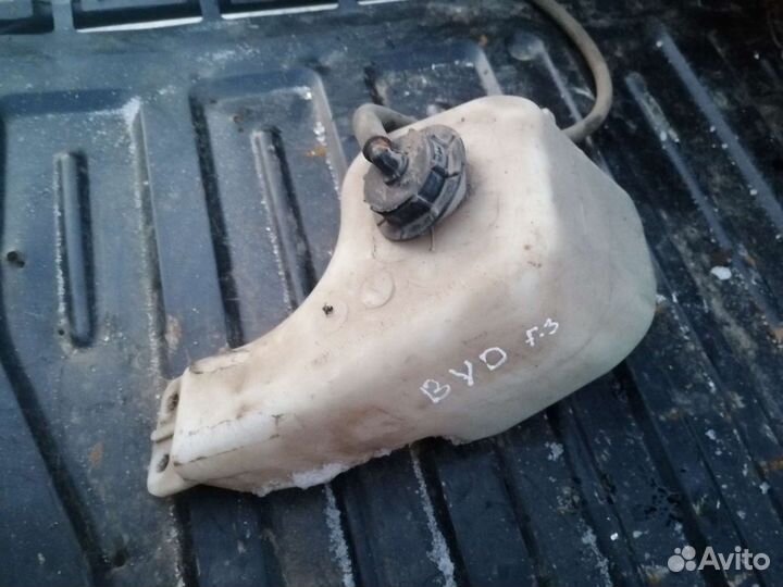 Бачок омывателя расширительный на byd f3