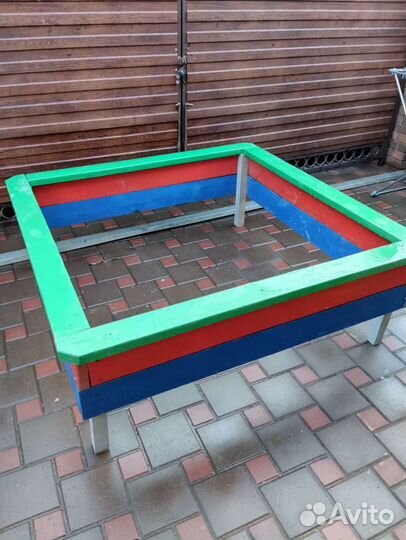 Детская песочница деревянная