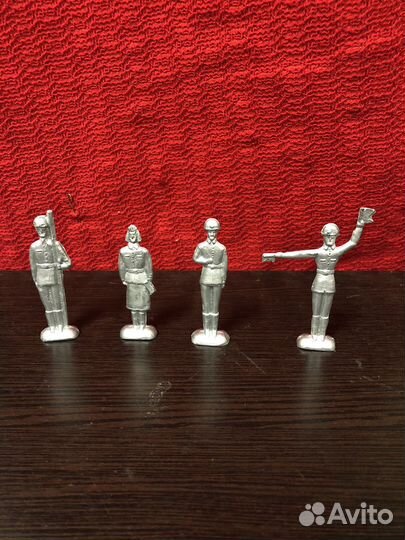 Оловянные солдатики СССР