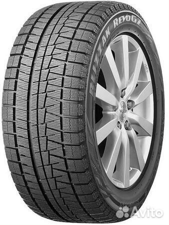Bridgestone Blizzak Revo GZ 215/55 R17