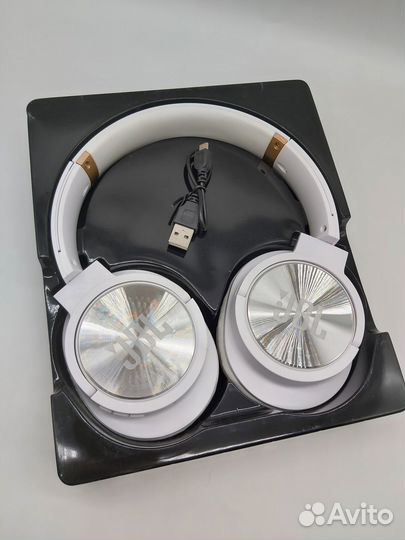 Наушники JBL