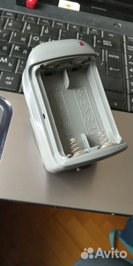 Зарядное для батарей AA и AAA XM-608