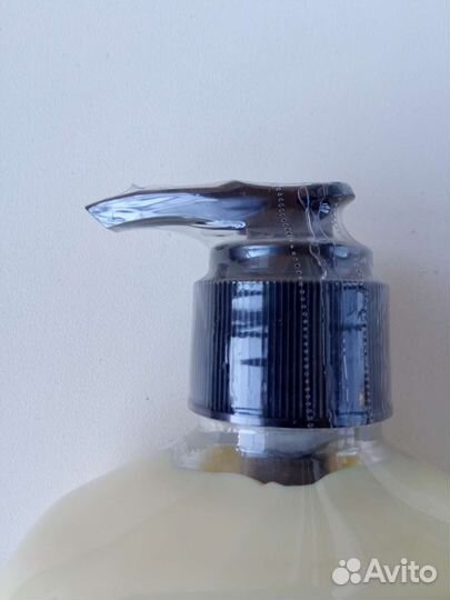 Молочко для тела hempz