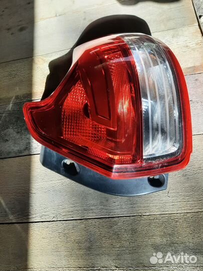 Фонарь задний правый LADA х-rey
