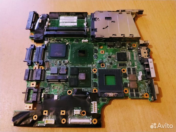 Корпусные детали ноутбука Lenovo ThinkPad T60