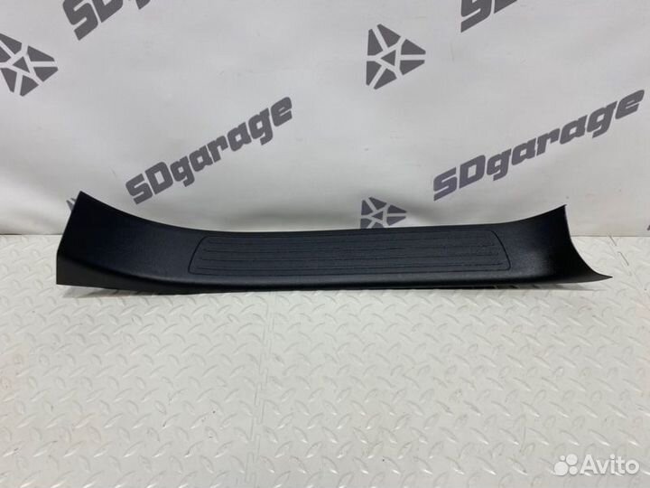 Накладка порога внутренняя задняя левая Mercedes