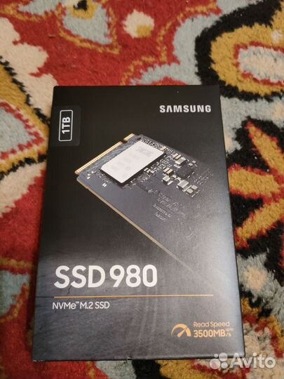SSD Samsung 980, Kingston nv2