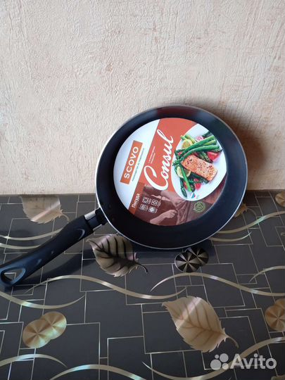 Сковорода новая литая