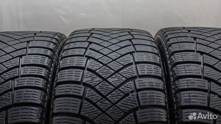 Pirelli Ice Zero FR 225/45 R19 96H