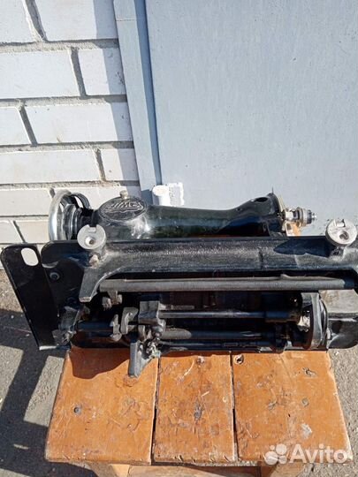 Швейная машинка