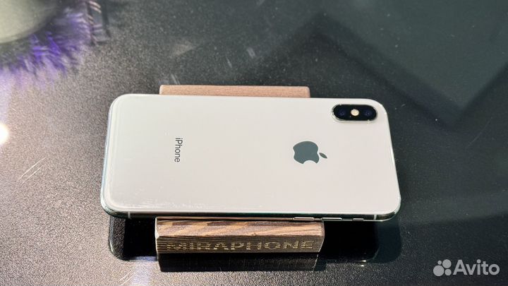 iPhone X, 256 ГБ