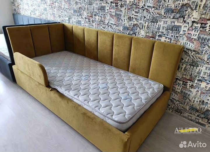 Детская кровать с мягкими бортиками