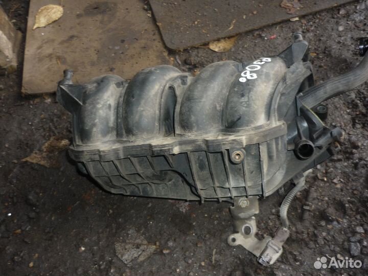 Впускной коллектор Пежо 308 1.6