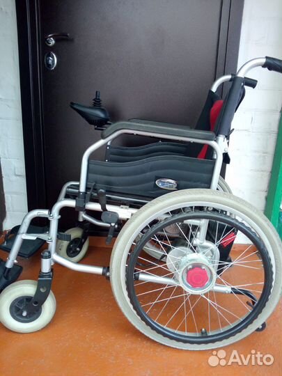 Коляска инвалидная