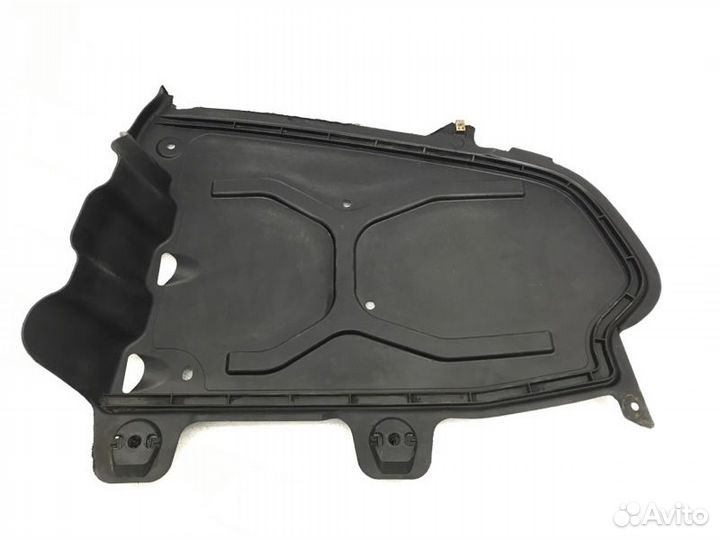 Защита днища кузова задняя правая Skoda Octavia