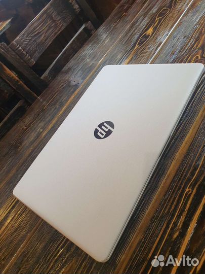 HP 12GB RAM. 256 SSD