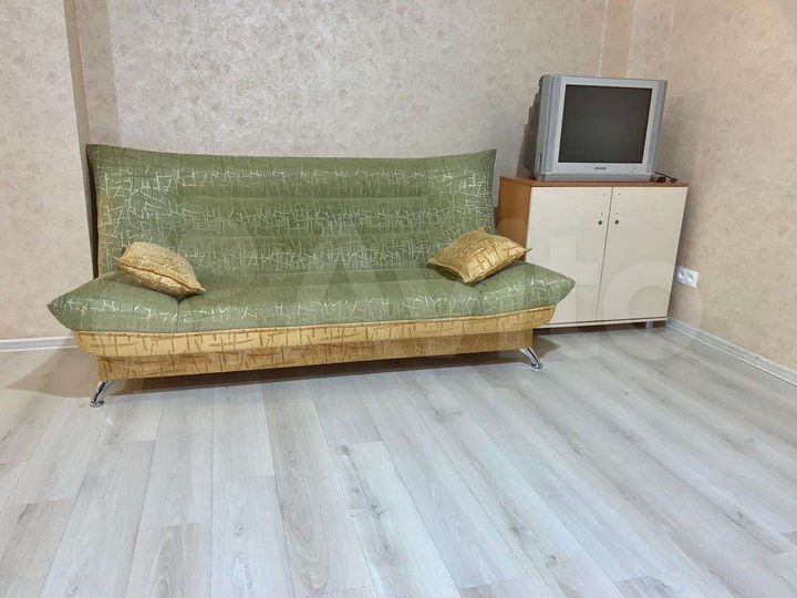 1-к. квартира, 38 м², 13/25 эт.