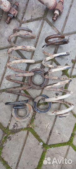 Пружина задняя Toyota Corolla 150