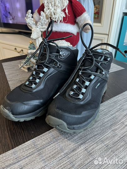 Ботинки женские 37 размер