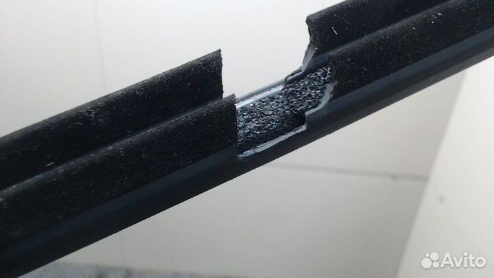 Молдинг стекла Chevrolet Equinox 2017, 2020