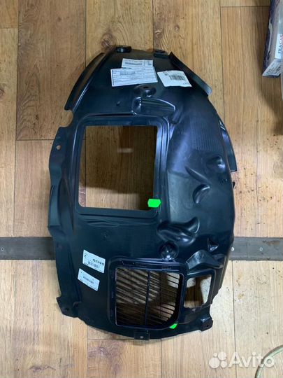 Подкрылок передний BMW F30 M пакет