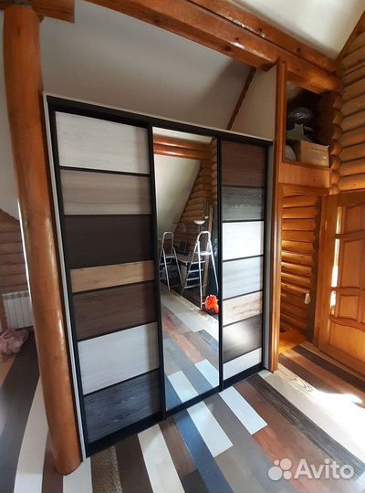 Шкаф в прихожую на заказ от производителя