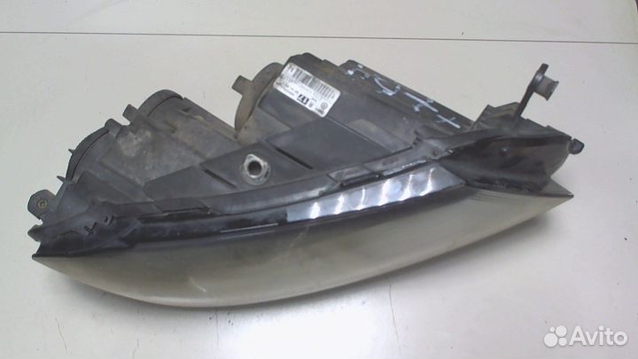 Фара (передняя) Volkswagen Passat 7, 2011