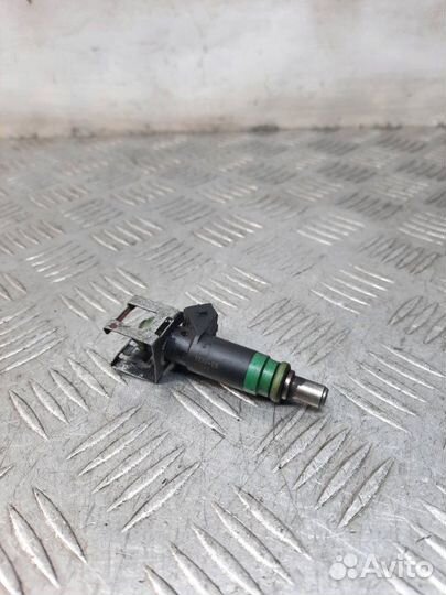 Форсунка Ford Focus 1.6 hxda 2005