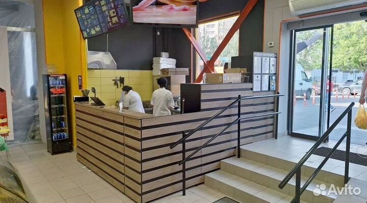 Барные стойки, торговая мебель